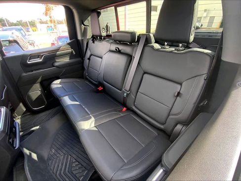 Used 2023 Chevrolet Silverado 1500 LT Trail Boss w/ LT Trail Boss Premium Package image 20