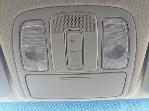 Used 2017 Kia Soul + w/ Audio Package FWD image 22