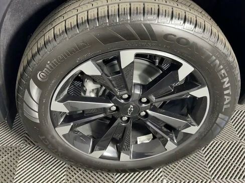 New 2025 Chevrolet Equinox RS image 32