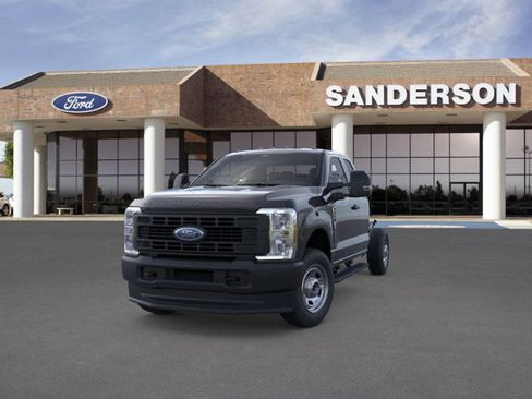New 2026 Ford F350 XL image 3