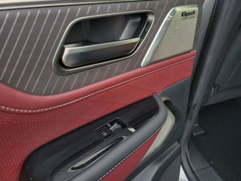 Used 2025 INFINITI QX80 Autograph w/ Autograph Exterior Package image 28