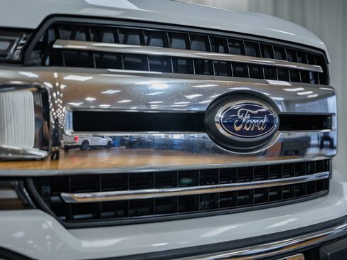 Used 2020 Ford F150 XLT w/ Equipment Group 301A Mid image 14