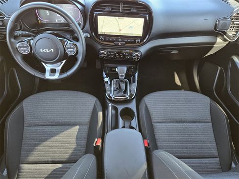 Certified 2025 Kia Soul EX image 5