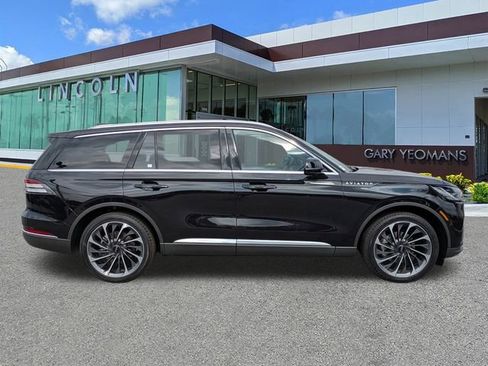 New 2026 Lincoln Aviator Reserve w/ Luxury Package RWD image 3