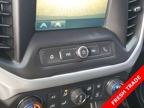 Used 2017 GMC Acadia SLE image 18