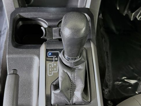 Used 2022 Toyota Tacoma SR5 image 20