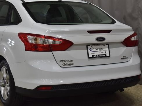 Used 2014 Ford Focus SE FWD image 9