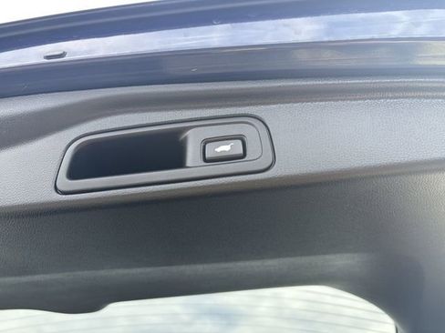 Used 2022 Honda Pilot Touring image 16