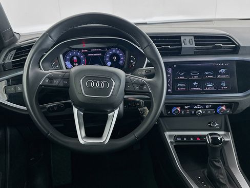 Used 2025 Audi Q3 2.0T Premium image 16