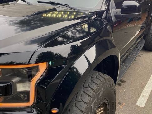 Used 2018 Ford F150 Raptor w/ Equipment Group 802A Luxury AWD/4WD image 7