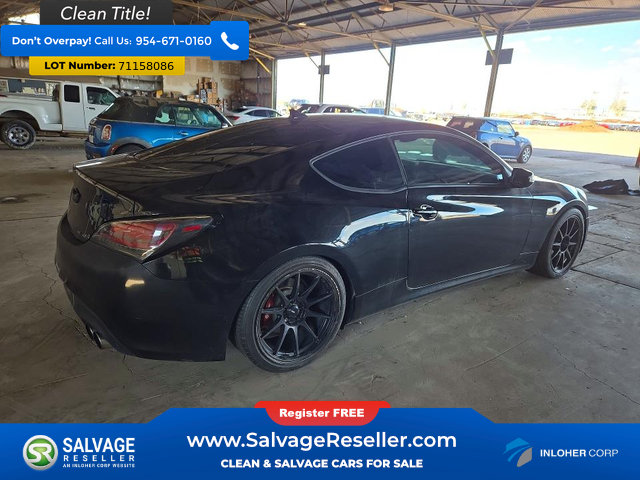 Used 2015 Hyundai Genesis 3.8 RWD image 4