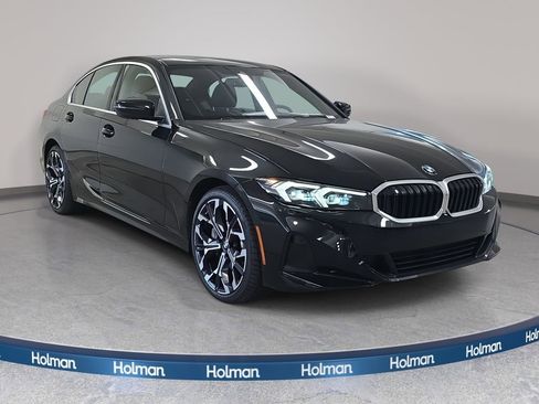 Used 2025 BMW 330i Sedan w/ Convenience Package image 4
