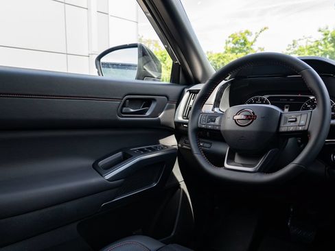 New 2026 Nissan Pathfinder Rock Creek AWD/4WD image 12