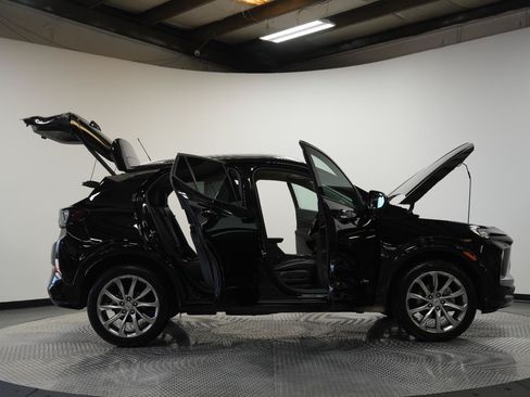 Used 2026 Buick Encore GX Avenir w/ Avenir Technology Package AWD/4WD image 11
