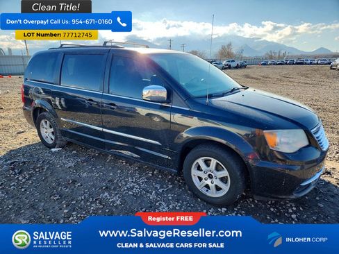 Used 2012 Chrysler Town & Country Touring-L w/ Entertainment Group #2 image 5