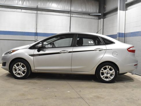 Used 2014 Ford Fiesta SE image 20
