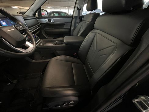 Used 2025 Hyundai Santa Fe SEL image 30