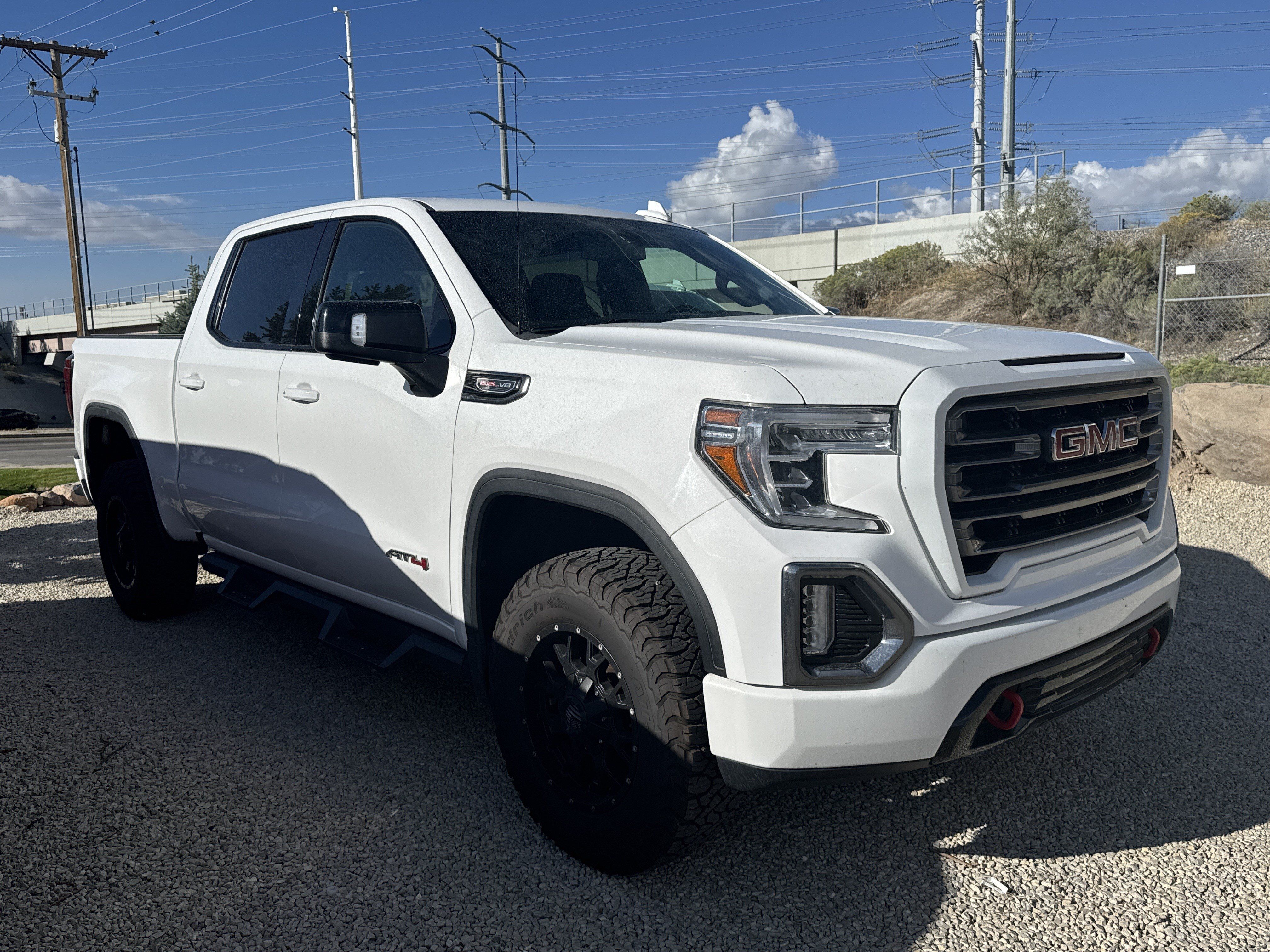 Used 2021 GMC Sierra 1500 AT4 w/ AT4 Preferred Package AWD/4WD image 2
