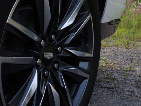 Used 2021 Cadillac Escalade Sport w/ Driver Assist Tech Package image 42