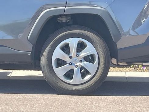 Used 2023 Toyota RAV4 LE image 19