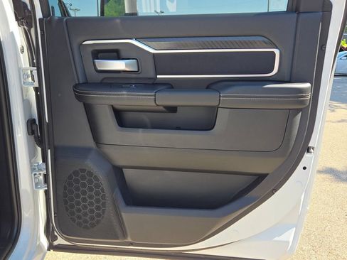 New 2026 RAM 3500 Big Horn AWD/4WD image 11