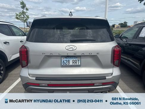 Used 2023 Hyundai Palisade SEL FWD image 11