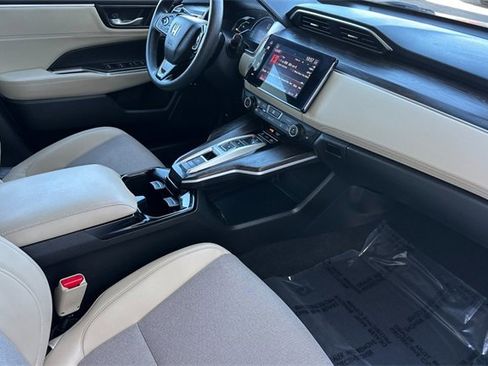 Certified 2021 Honda Clarity Plug-In Hybrid image 17
