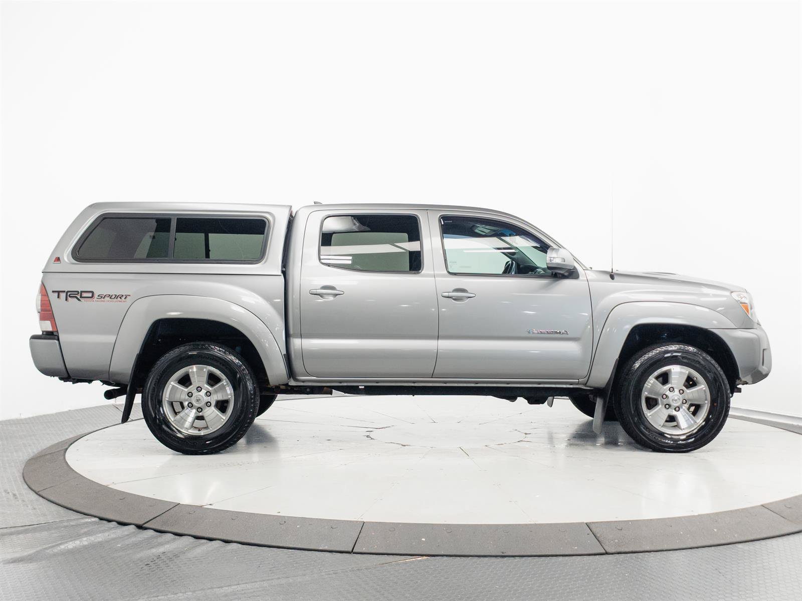 Used 2014 Toyota Tacoma 4x4 Double Cab w/ TRD Sport Package image 11