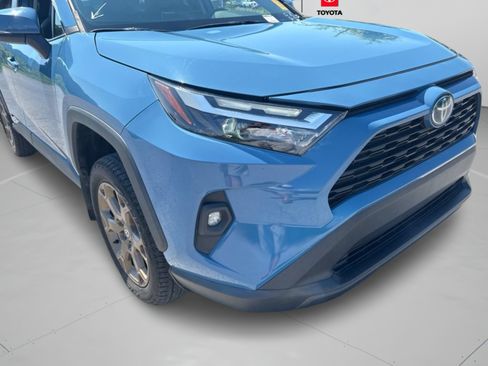Used 2023 Toyota RAV4 AWD Hybrid image 31