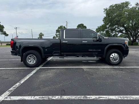 Used 2020 GMC Sierra 3500 Denali w/ Denali Ultimate Package AWD/4WD image 5