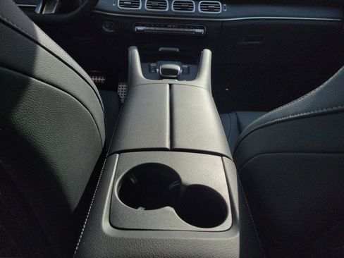 Certified 2026 Mercedes-Benz GLS 450 4MATIC image 18