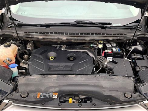 Used 2015 Ford Edge SE image 10