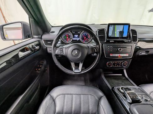 Used 2019 Mercedes-Benz GLS 450 4MATIC w/ Premium 1 Package image 2