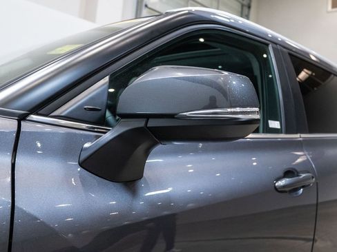 Certified 2024 Toyota Highlander XLE image 12