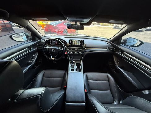 Used 2018 Honda Accord Sport image 45