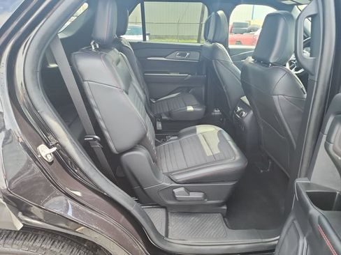Used 2025 Ford Explorer ST-Line AWD/4WD image 33