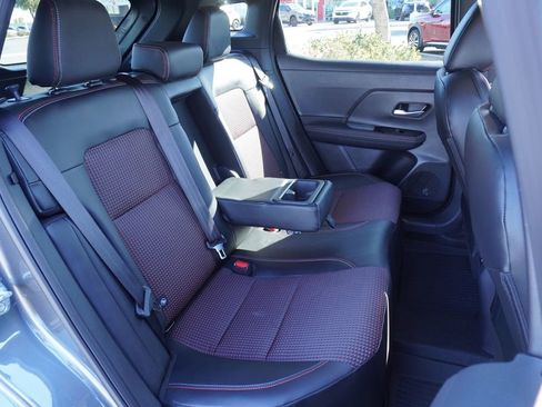 Certified 2025 Nissan Kicks SR FWD image 9