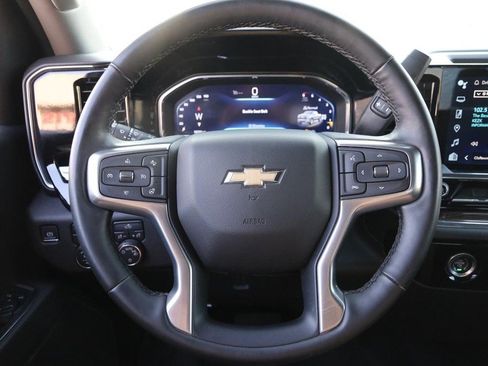 Used 2024 Chevrolet Silverado 1500 LT AWD/4WD image 10