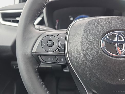 Used 2025 Toyota Corolla XSE image 16