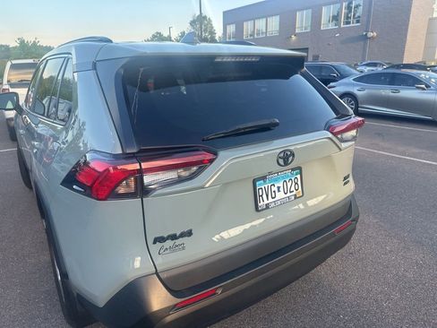 Used 2021 Toyota RAV4 XLE w/ Convenience Package AWD/4WD image 13