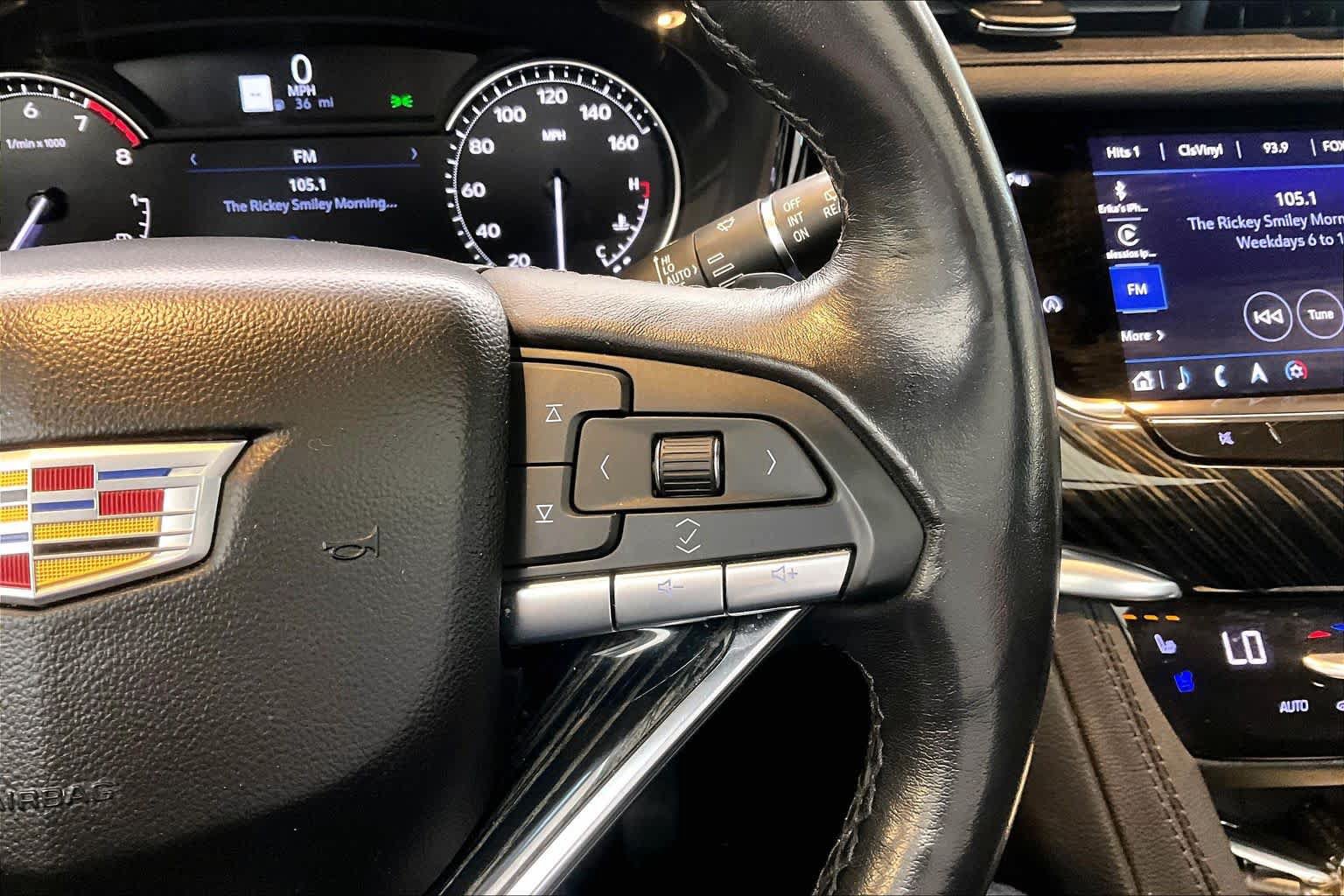 Used 2024 Cadillac XT6 Premium Luxury FWD image 25