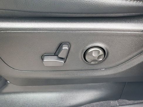 Used 2025 RAM 1500 RHO image 28