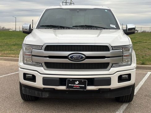 Used 2018 Ford F150 Platinum w/ Equipment Group 701A Luxury image 3