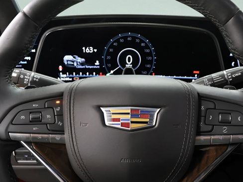 Used 2024 Cadillac Escalade ESV Sport Platinum w/ LPO, ONYX Package image 11