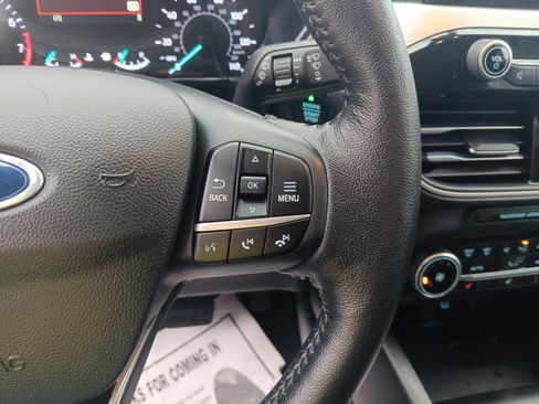 Used 2020 Ford Escape SEL image 13