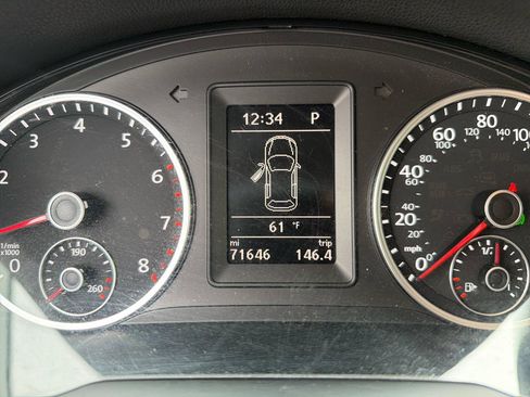 Used 2017 Volkswagen Tiguan S AWD/4WD image 29