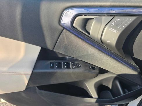 New 2025 BMW X3 xDrive30i w/ Premium Package image 11