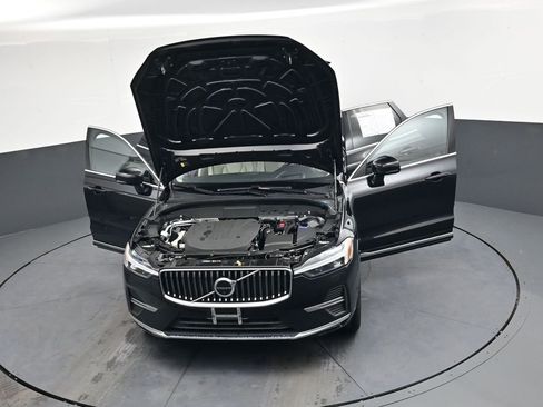 Used 2022 Volvo XC60 B5 Inscription w/ Advanced Package image 42