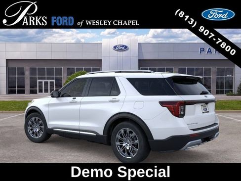 New 2026 Ford Explorer Platinum RWD image 4