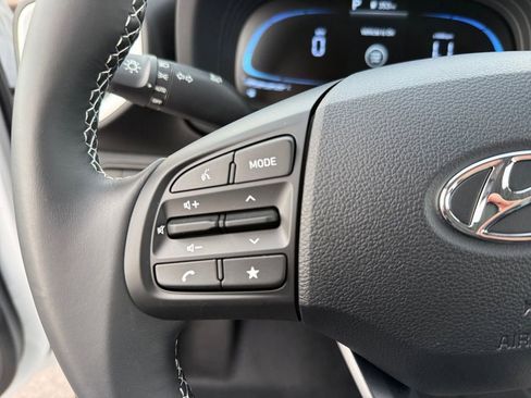 New 2026 Hyundai Venue SEL image 23